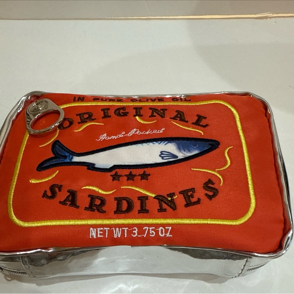 Canned Sardines Makeup Unisex Bag Style Toiletry Cute Travel Creative Aesthetic - Picture 2 of 6